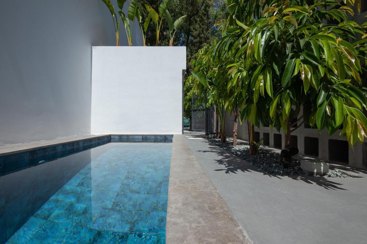 Adrop Pool Suites Пафос Екстериор снимка